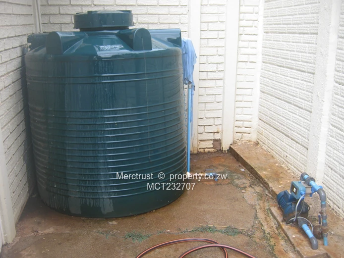 Immaculate duplex garden flat! (Sole Mandate)