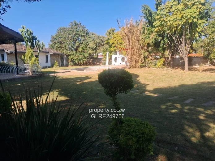 Gunhill Office 450m² — Garden, Garage, Borehole