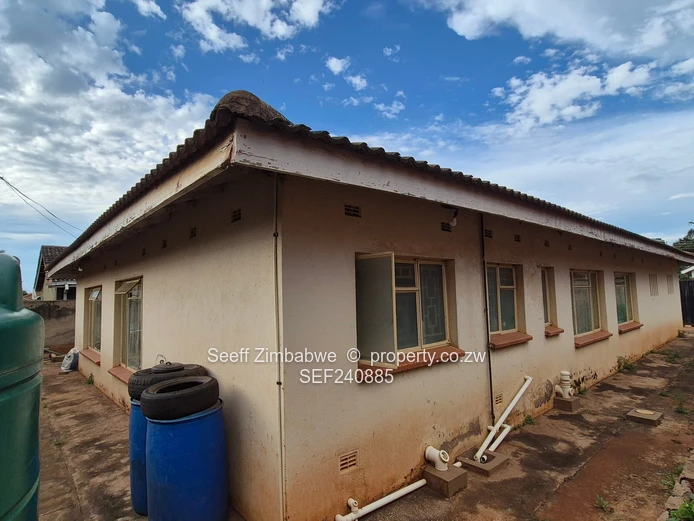 Solid 4-Bedroom Investment Opportunity in Bloomingdale