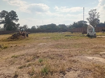 Commercial & Industrial Land
