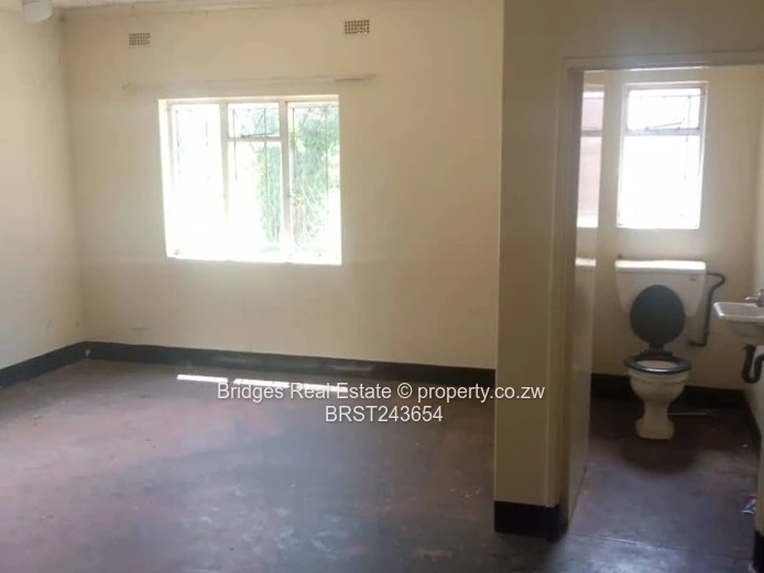 Multipurpose industrial warehouse for sale in Kadoma
