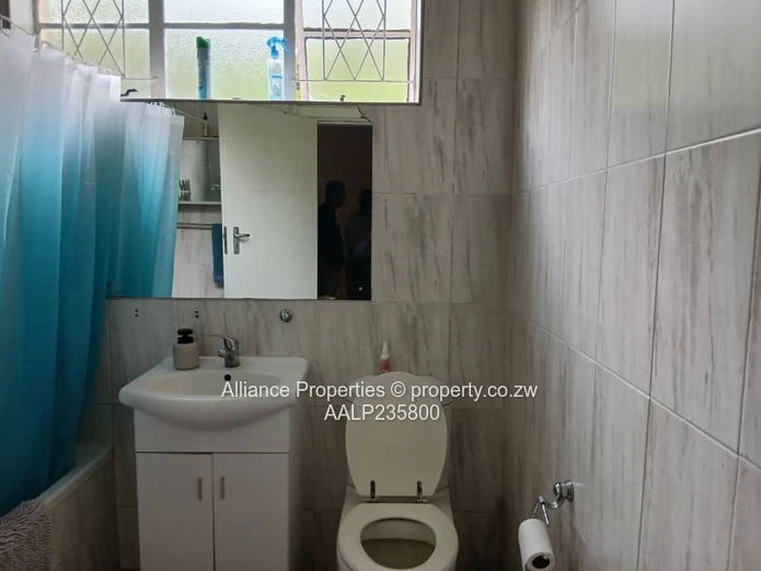 Spacious Simplex 2-Bedroom Flat with Garage & Playground Access