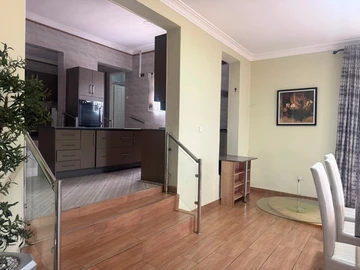6 Bedroom House