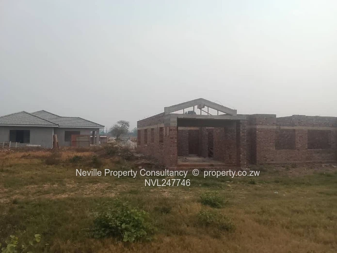 Greendale 2000m² with incomplete house