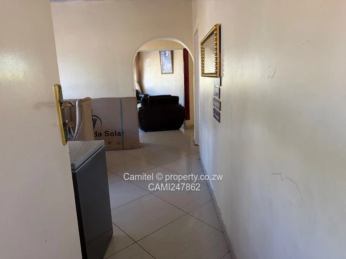 Marlborough 4-Bed Townhouse Complex — Solar, Walled