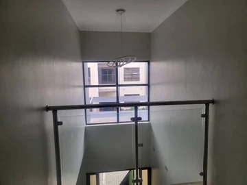 3 Bedroom Flat & Apartment