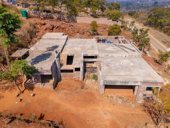 6 Bedroom House