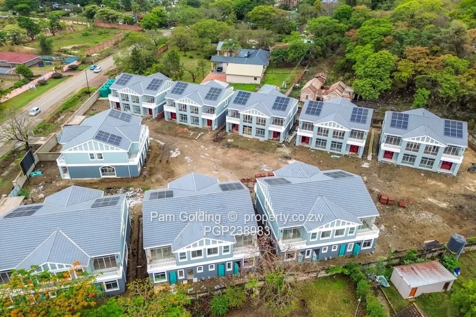 Luxury 4-Bedroom Duplexes in the Heart of Strathaven (Sole Mandate)