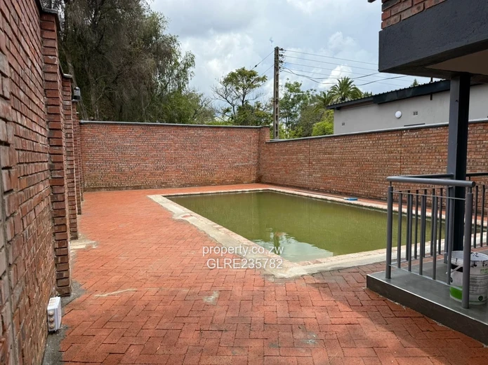 Avondale West Townhouses/Apartments to Let