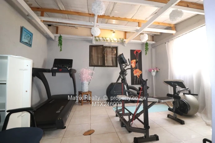 Family Home for Sale in Alexandra Park