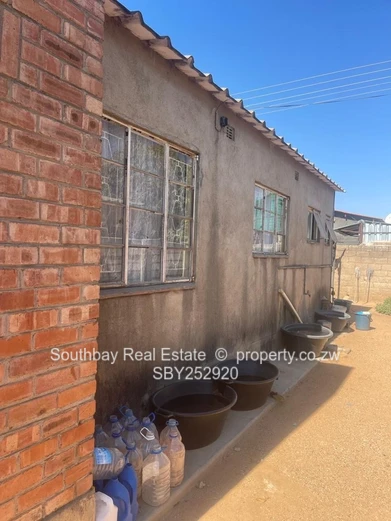 House in Luveve Bulawayo For Sale