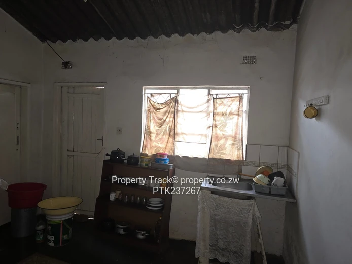 Family home on double stand - 620sqm