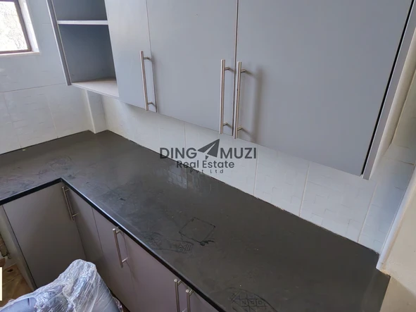 2 Bedroom Flat & Apartment