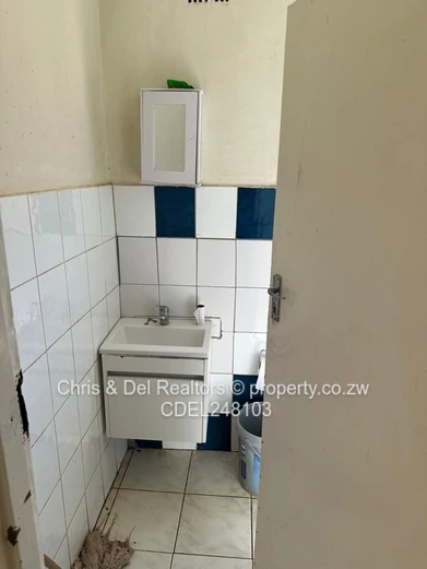 Cottage to rent - Chisipite