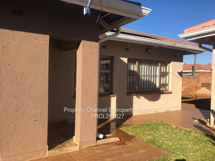 2-Bed Cottage for Rent -  Bluff Hill 
