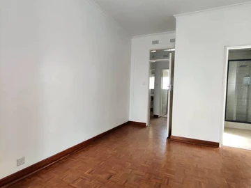3 Bedroom Flat & Apartment