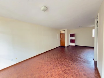 3 Bedroom Flat & Apartment