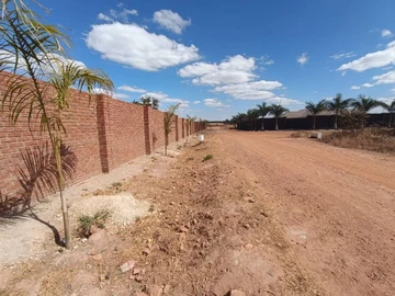 Stands & Residential Land