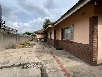 4 Bedroom Townhouse Complex