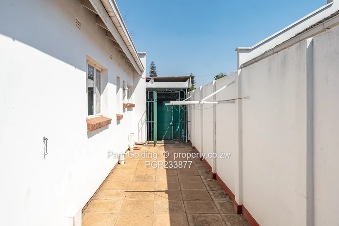 Beautiful Bluff Hill - Peaceful, Neatest, Sweetest Cluster Home Ever! (Sole Mandate)