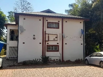 3 Bedroom Flat & Apartment
