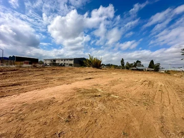 Commercial & Industrial Land