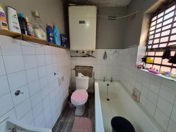 Flat & Apartment