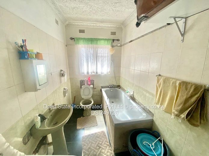 Westlea house for sale  (Sole Mandate)