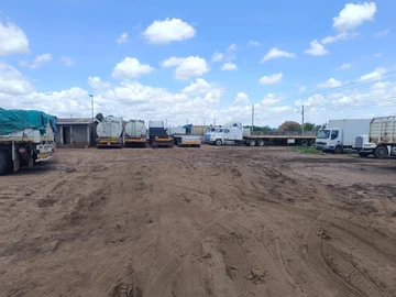 Commercial & Industrial Land