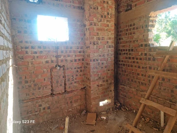 6 Bedroom Flat & Apartment