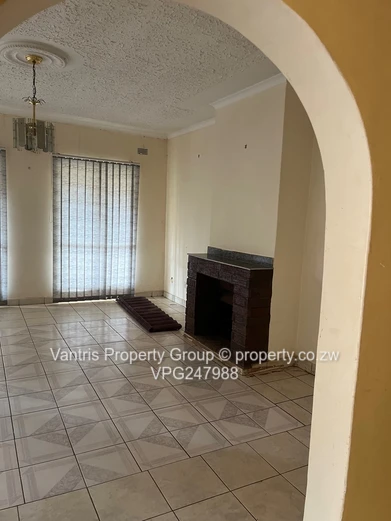 5-Bed Home in Knowe Norton — Title deed !!! (Sole Mandate)