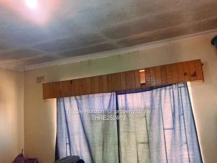 Budiriro 1 house for sale (Sole Mandate)