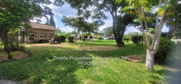  Spacious Family Home with Guest Wing & Cottage | Hatfield North