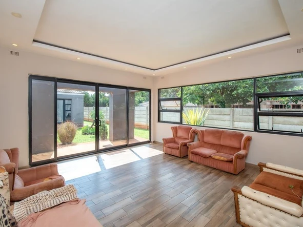 5 Bedroom House