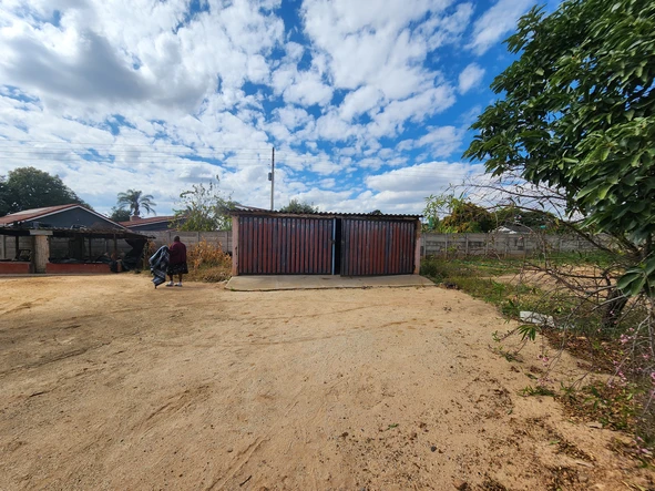 Stands & Residential Land