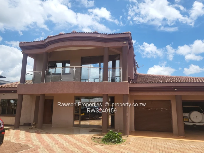 Luxury living in Gletwin!