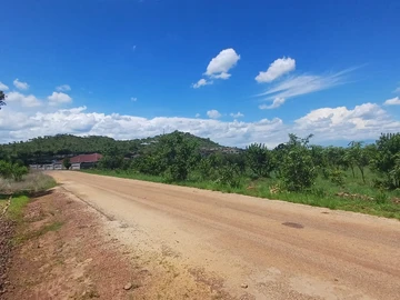 Commercial & Industrial Land