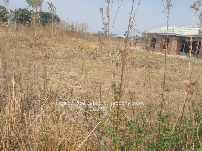 600 m² Stand in Erasmus Park, Ruwa — Tarred Road Frontage