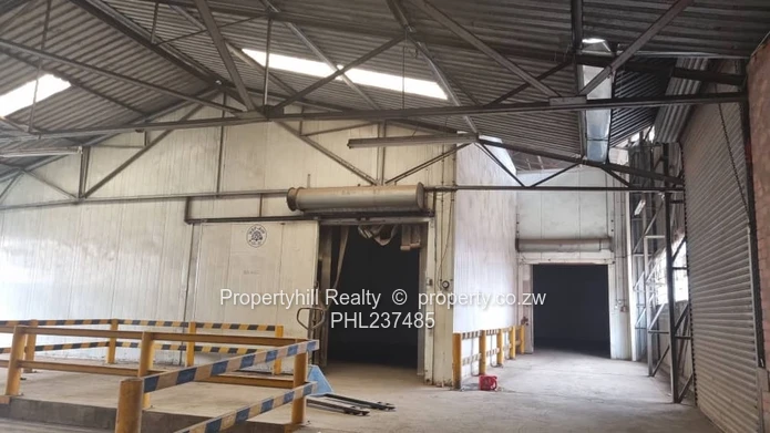 Vacant Large Warehouse  And Coldrooms/ Storage Space Available Tolet (Sole Mandate)