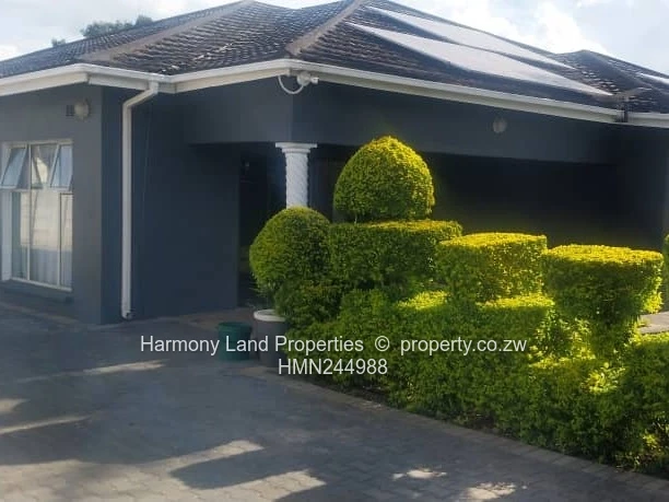 Beautiful 4 bedroomed house to let in Belvedere