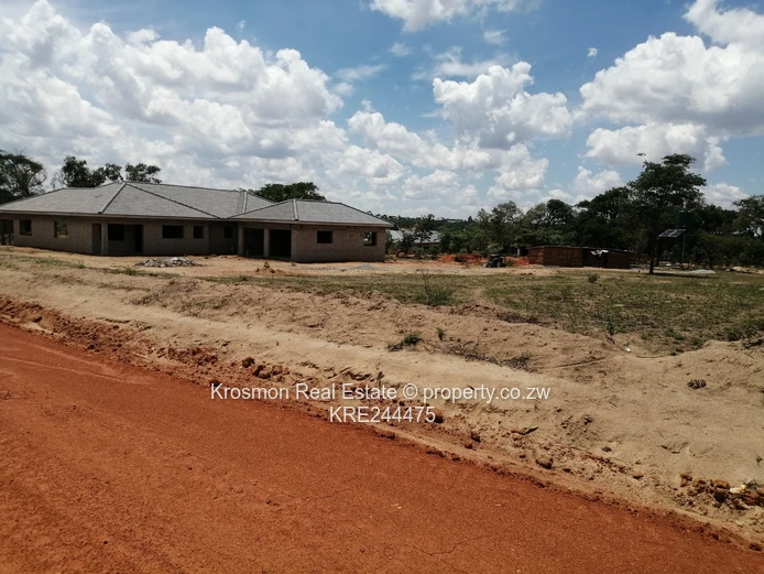2000 m² Stand on Red-Soil Road in Access-Controlled Marondera (Sole Mandate)