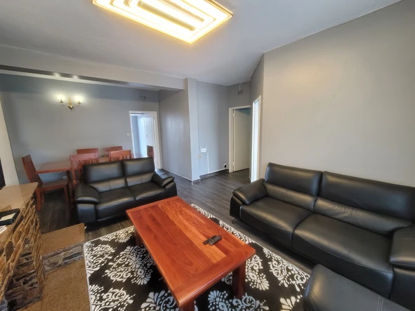 3 Bedroom Flat & Apartment
