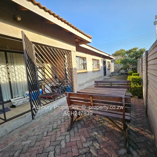 A Spacious and  Beautiful Startup House at Madokero Estates,Tynwald! (Sole Mandate)