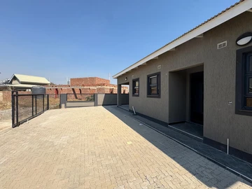 4 Bedroom Townhouse Complex