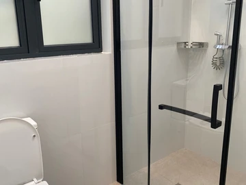 4 Bedroom Garden Flat