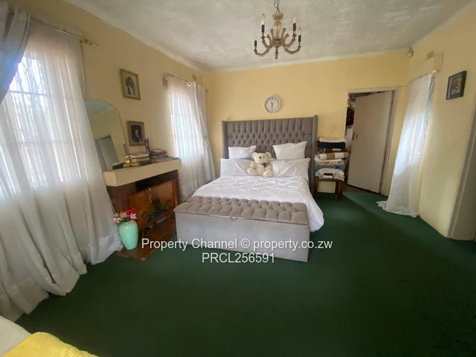Prime Four Bedroomed House In Cranborne