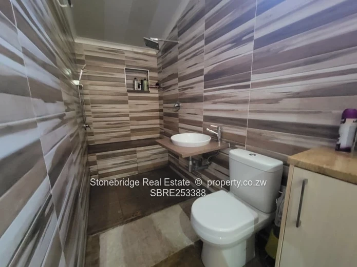 4 Bedroom House in Hillside For Sale