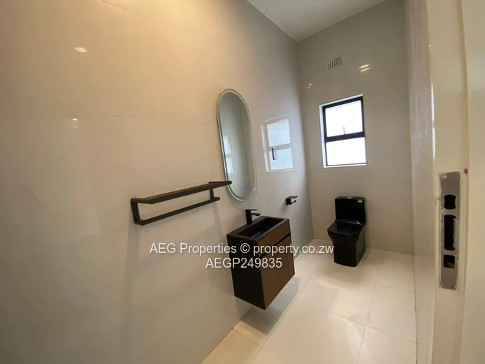 4  Bed Townhouse To Rent 