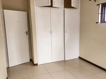 3 Bedroom Flat & Apartment