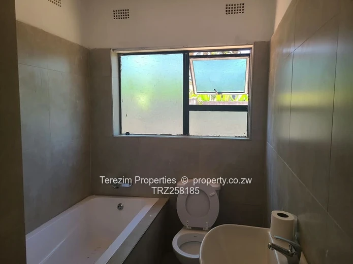 Greendale Kamfinsa House to rent